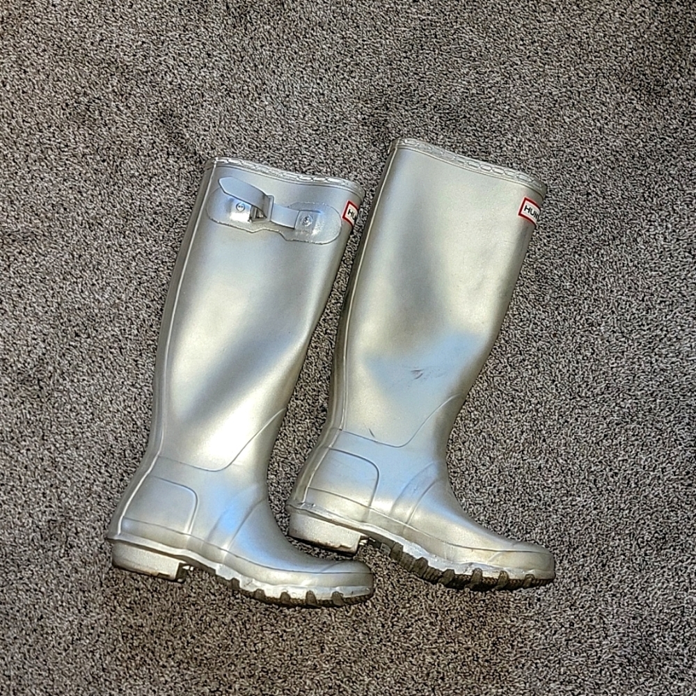 Hunter light gold women rain boot 5M
